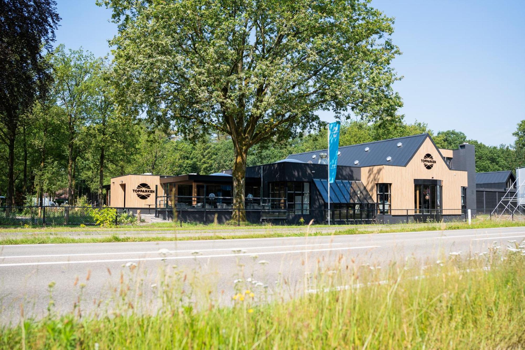 Topparken - Resort De Brabantse Kempen Lage Mierde Exterior foto